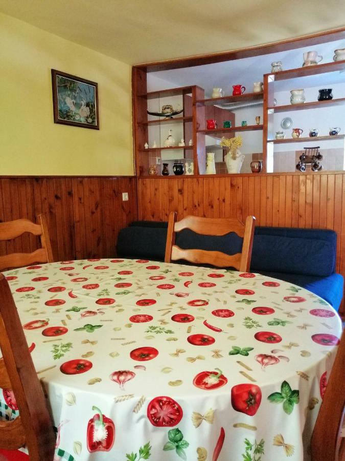 Apartments Luce Kornić Esterno foto