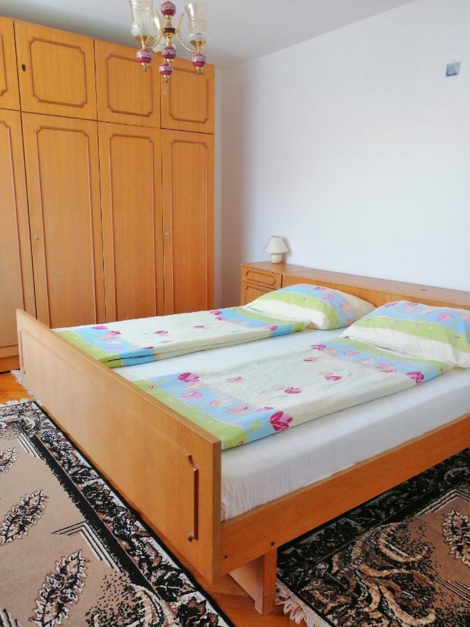 Apartments Luce Kornić Esterno foto